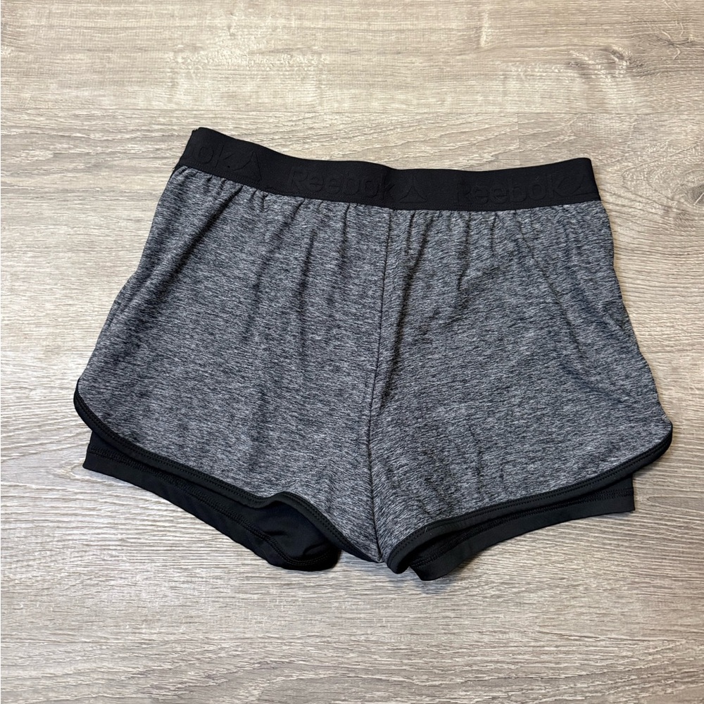 •REEBOK• RUNNING SHORTS - Picture 3 of 5